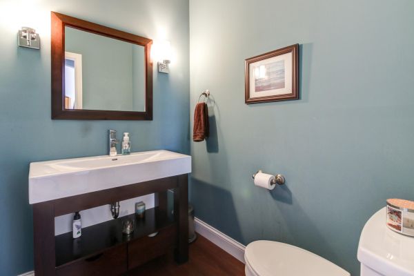 Cost of Powder Room Construction in Livonia